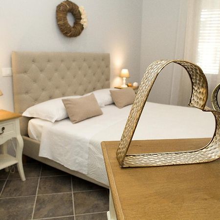 Reginella B&B ปาแลร์โม ภายนอก รูปภาพ